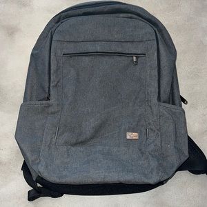 😎 Case Logic backpack